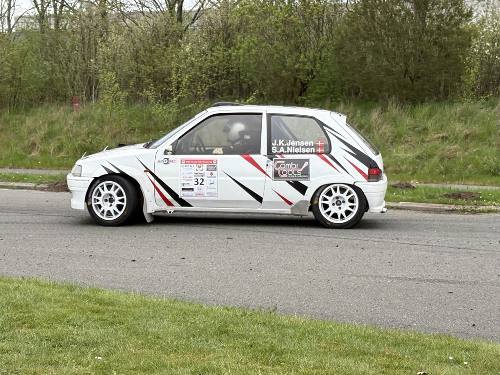 Jens Kr. Jensen og Svend Aage Nielsen, Holstebro Auto Sport blev bedre for hvert heat og var atter en gang hurtigst i klasse 5.
(Foto: SOMS)
